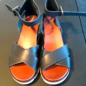 MIA sandals size 9 and 1/2 with zippered backs